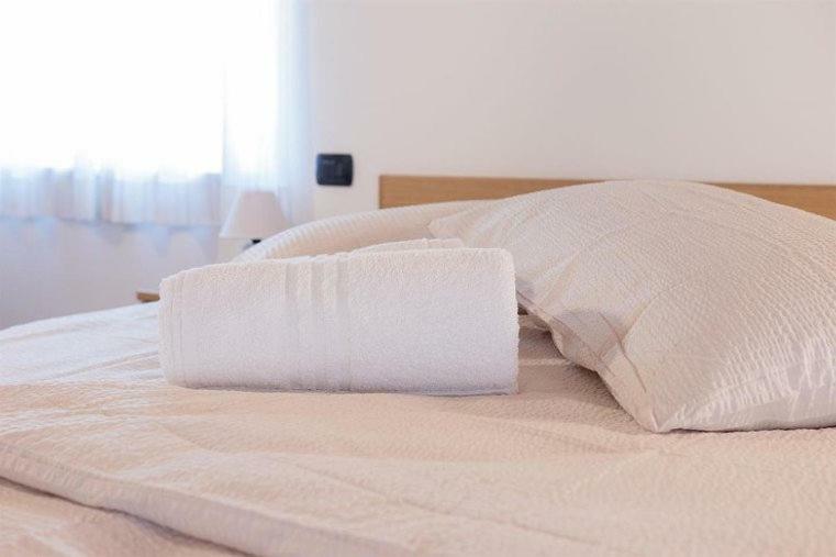 Hotel Milano Tione di Trento Bagian luar foto